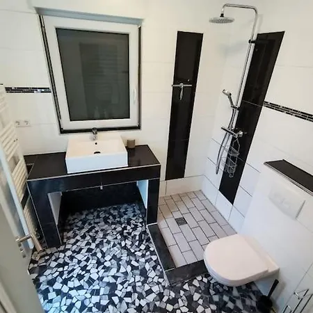 아파트 Big Comfort Incl Carcharger *